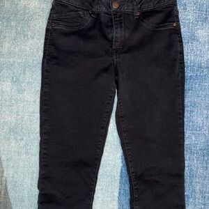 1822 Denim Black Women's Bermudas